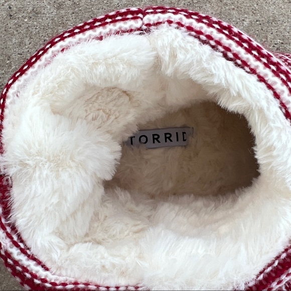 Torrid Red White Striped Knit Christmas Slippers - Picture 6 of 8